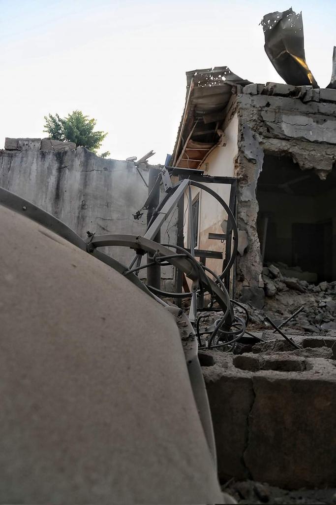 ISWAP attacked the 1000 Housing Estate in Maiduguri and Gomari with gunfire and Rocket Propelled Mortal bombs on Saturday morning, Dec.04. The bombs destroyed some houses completely.