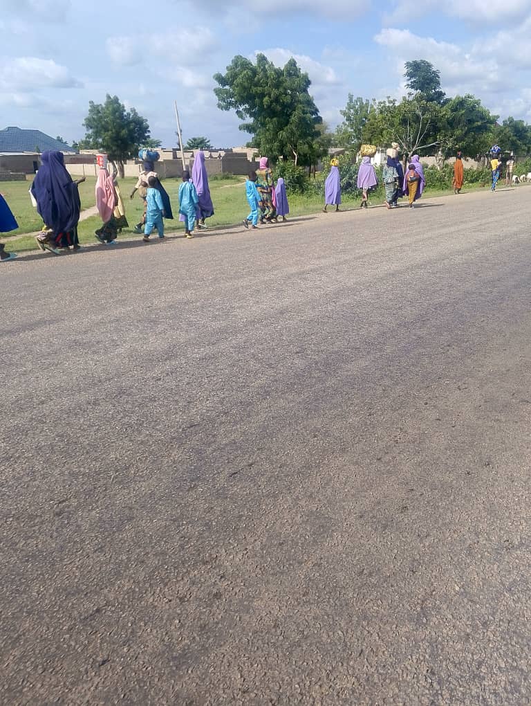 Last night, bandits raided Yandoka in Malumfashi LGA, Katsina State, abducting several girls and  rustling cattle. This morning, they hit Unguwar Bugau in same LGA, injuring residents and seizing more livestock.Fearing more attacks, residents are fleeing to Dayi